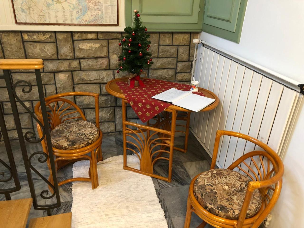Muskatli Panzio Bed & Breakfast Győr Exterior foto